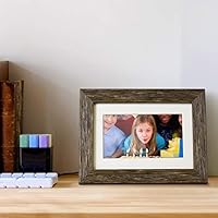 Aluratek 7″ Distressed Wood Digital Photo Frame — image 2