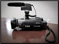 Sennheiser MKE 400 Shotgun Microphone — image 2