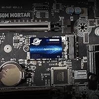 THREE COLOUR DOGFISH M.2 2242 4TB SSD — image 5