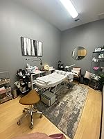 FRNIAMC Professional Saddle Stool with Wheels – Green — image 2