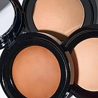 Laura Geller Baked Blurring + Setting Powder, Light/Medium — image 7