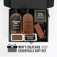 Body & Earth Men's Cedar and Santal Bath Set — image 2