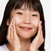 Clinique Even Better Brightening Daily Oil-Free Moisturizer SPF 20, 1.7 Fl Oz — image 3