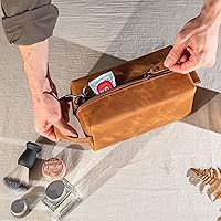 Personalized Handcrafted Leather Toiletry Bag for Men — image 4